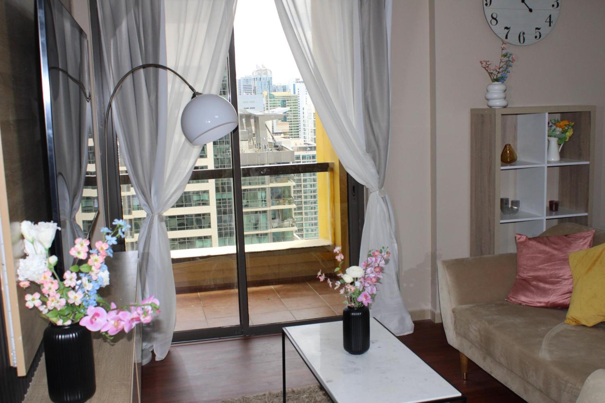 Urban Panda Skyview Homestay Jbr Dubai Exterior photo